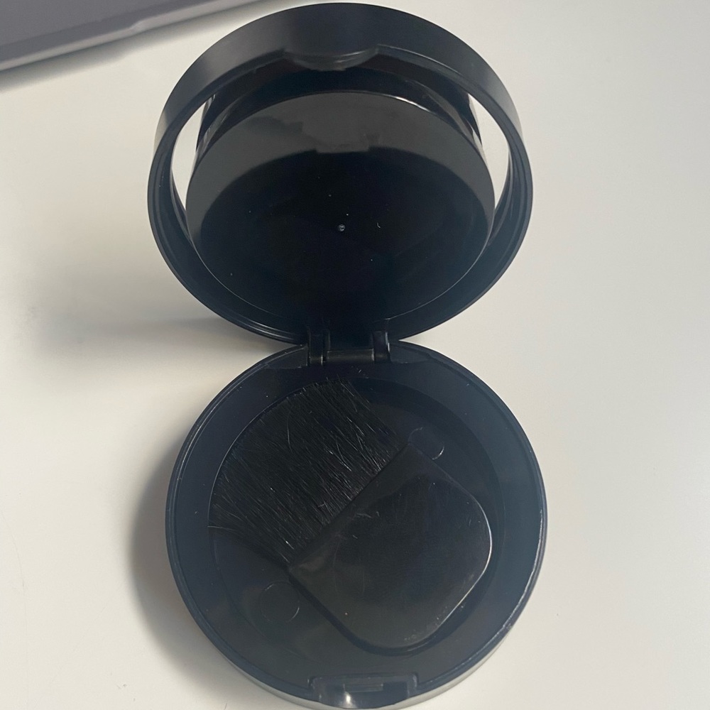 Blush - Picture 3 of 3